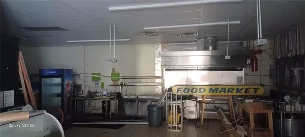 Zephyrhills, FL 33542,5131 GALL BLVD