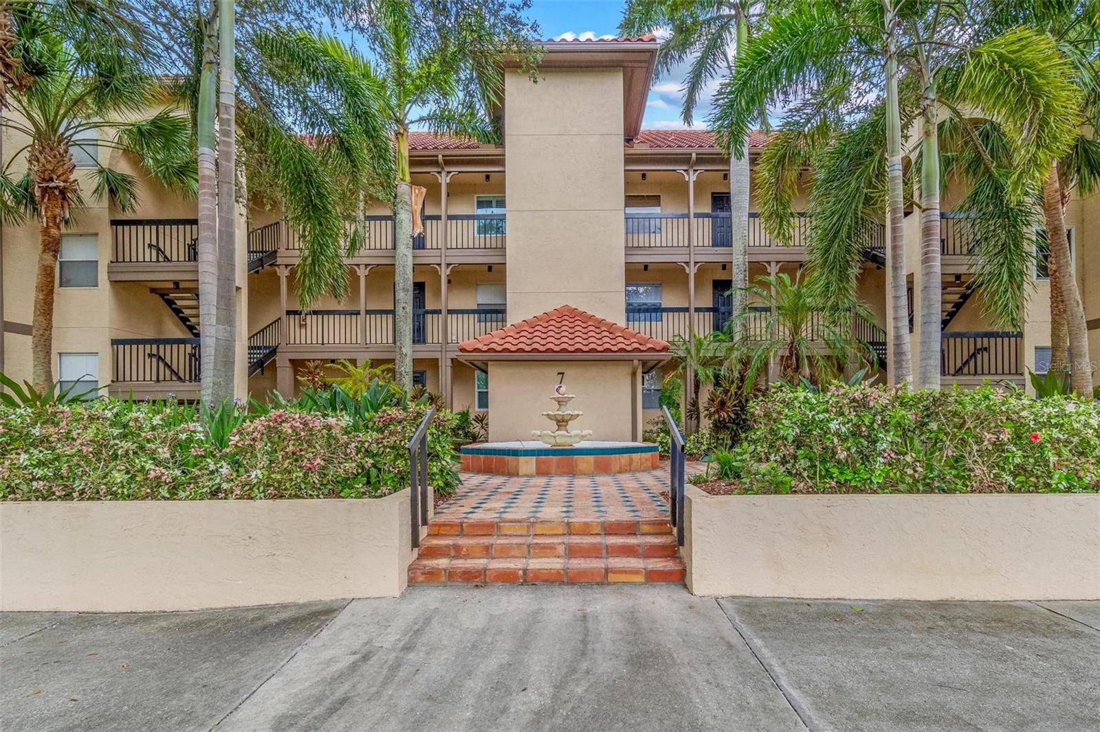 2400 FEATHER SOUND DR #712, Clearwater, FL 33762