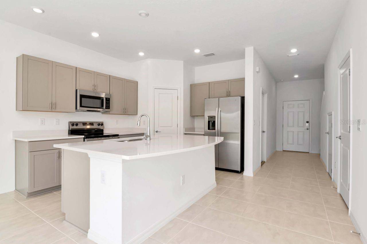 Wesley Chapel, FL 33543,34234 POLACCA LN