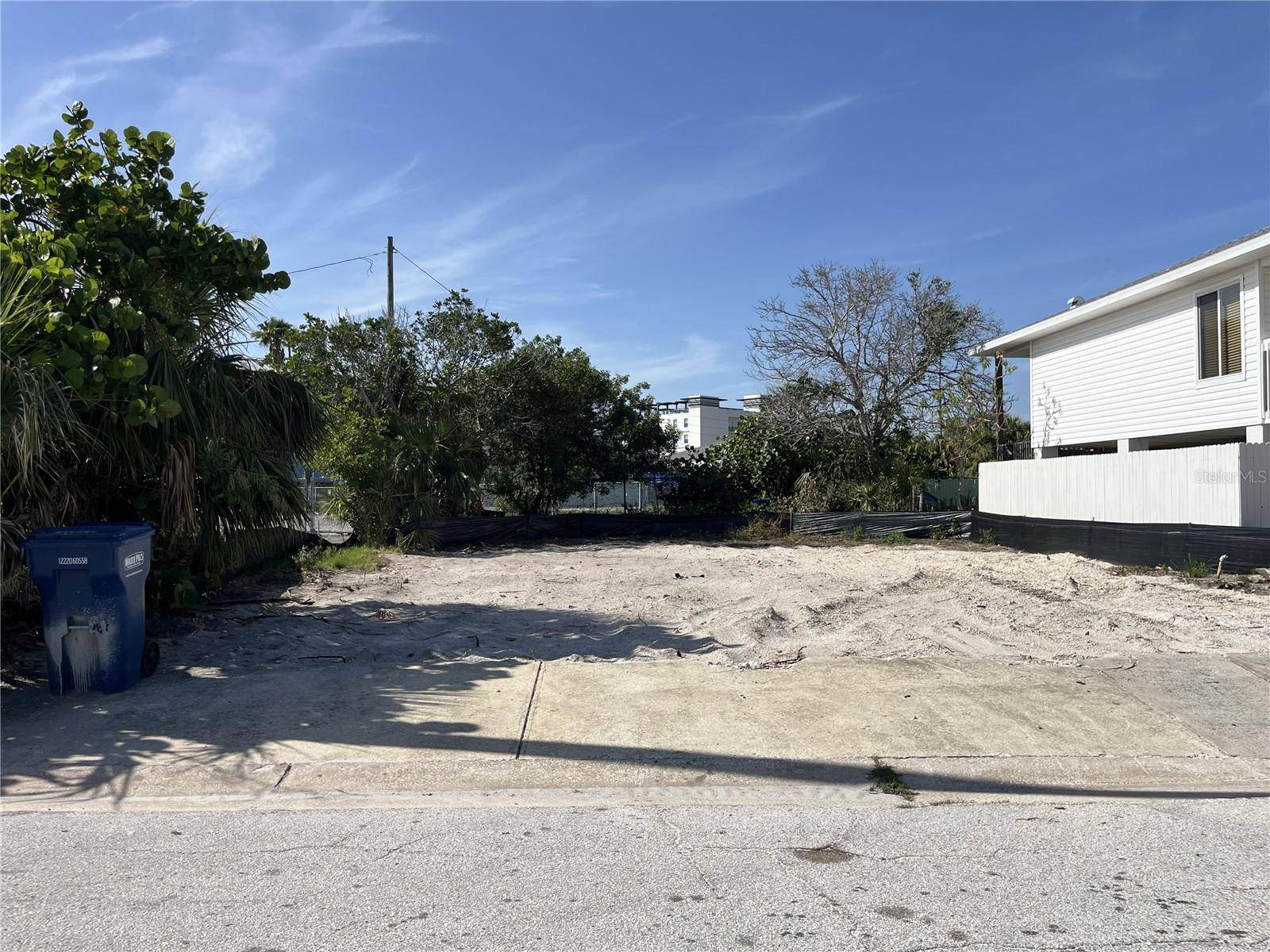 Madeira Beach, FL 33708,180 E MADEIRA AVE