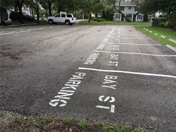 Tampa, FL 33606,611 W BAY ST #1A