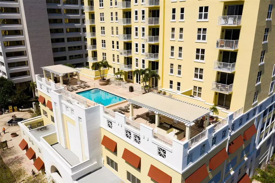 628 CLEVELAND ST #711, Clearwater, FL 33755