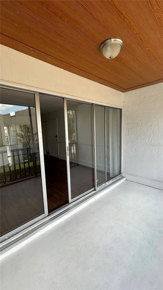 Tampa, FL 33614,8602 HURON COURT #47