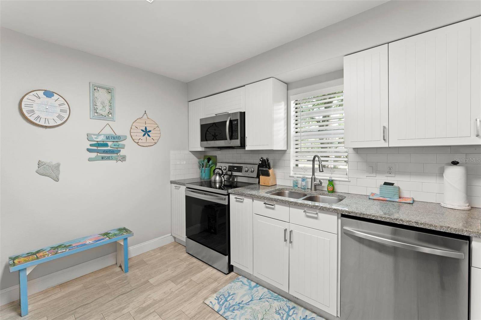 Dunedin, FL 34698,328 PERSHING ST