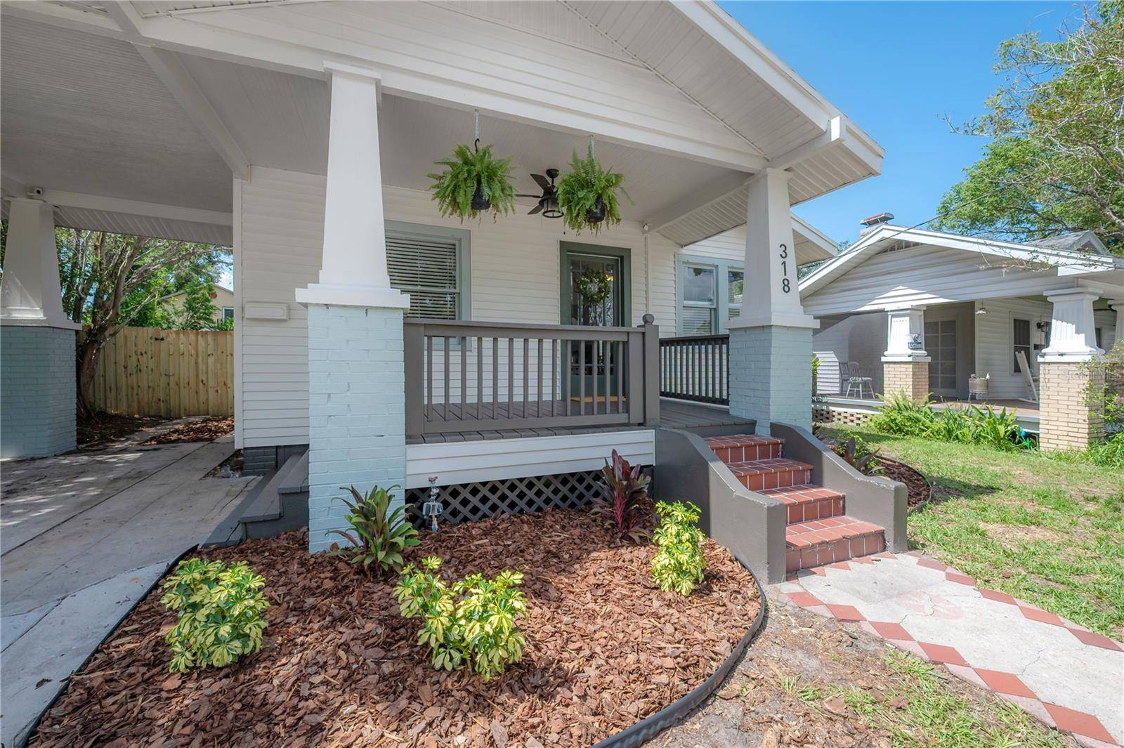 Tampa, FL 33603,318 W HAYA ST