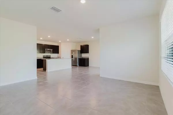 Wesley Chapel, FL 33545,8210 JUNING CV