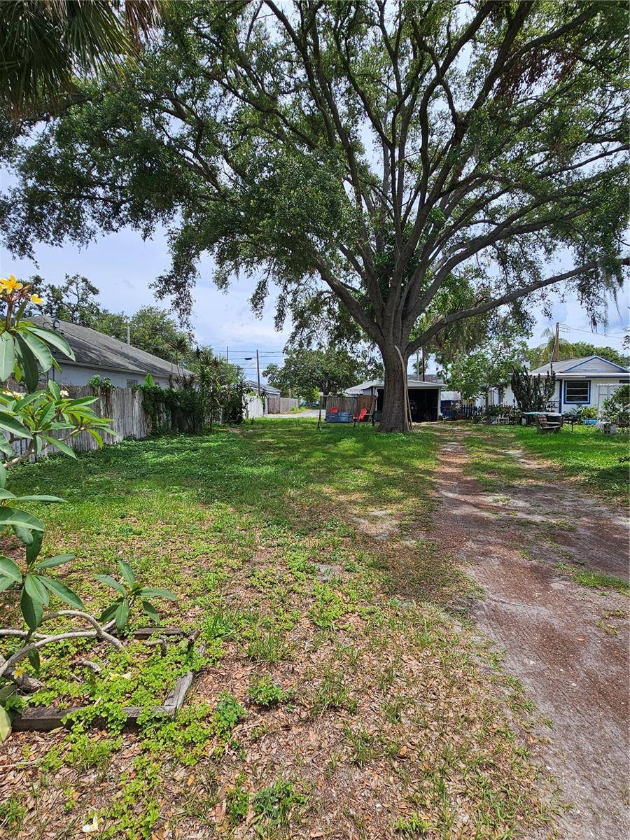 39TH AVE N, St Petersburg, FL 33709