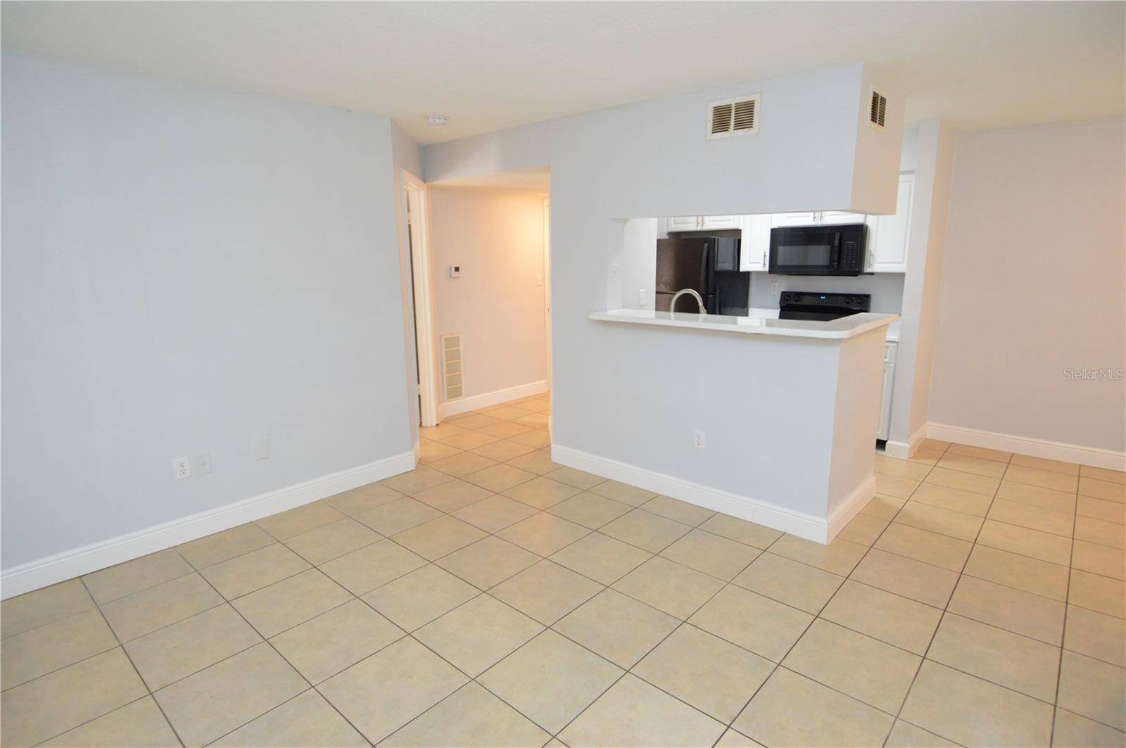 Tampa, FL 33614,8649 FANCY FINCH DR #102