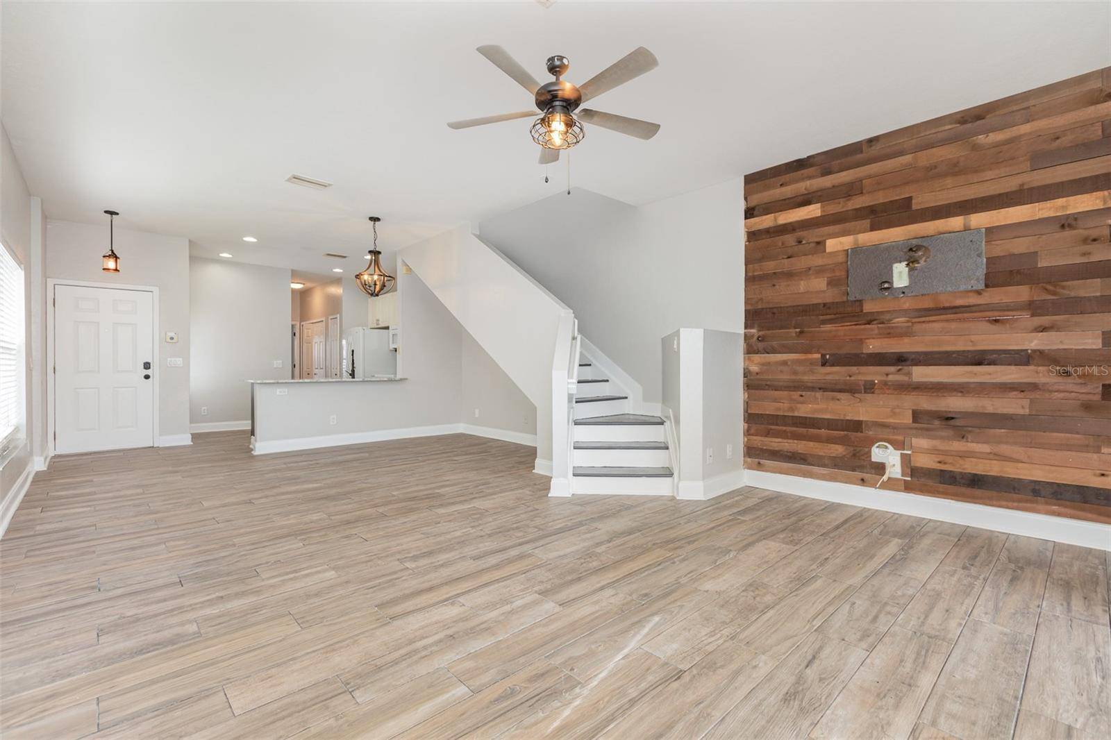 Riverview, FL 33569,10966 WINTER CREST DR