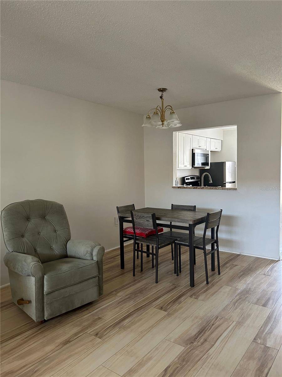 Seminole, FL 33776,13829 MISSION OAKS BLVD