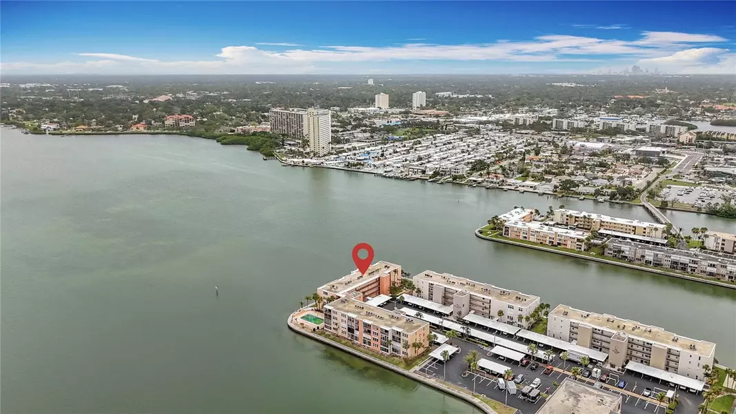 7665 SUN ISLAND DR #206, South Pasadena, FL 33707