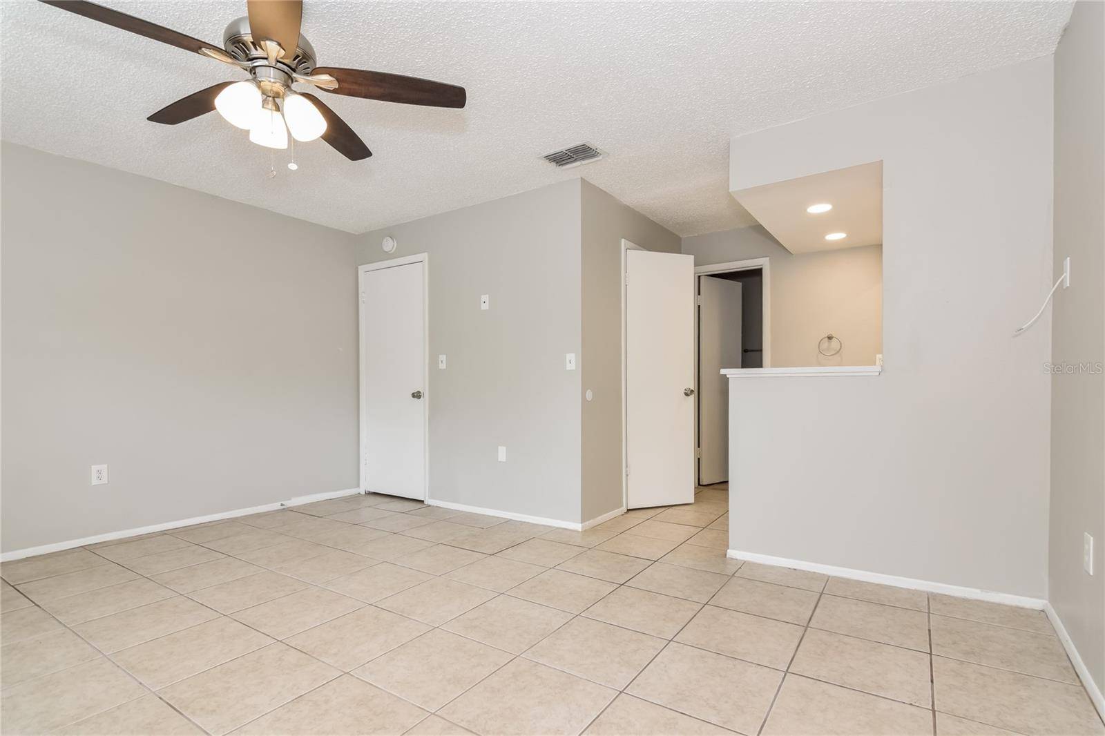 Winter Haven, FL 33880,248 LAKE THOMAS DR