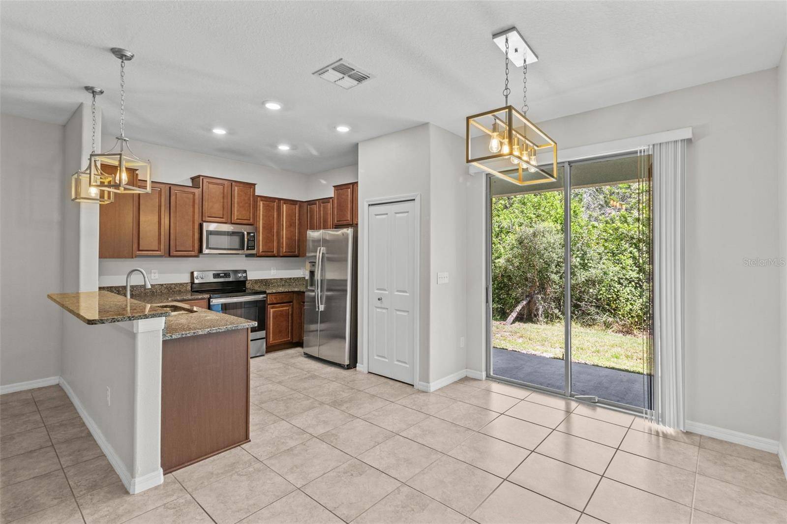 Sun City Center, FL 33573,9768 PEMBROOKE PINES DR
