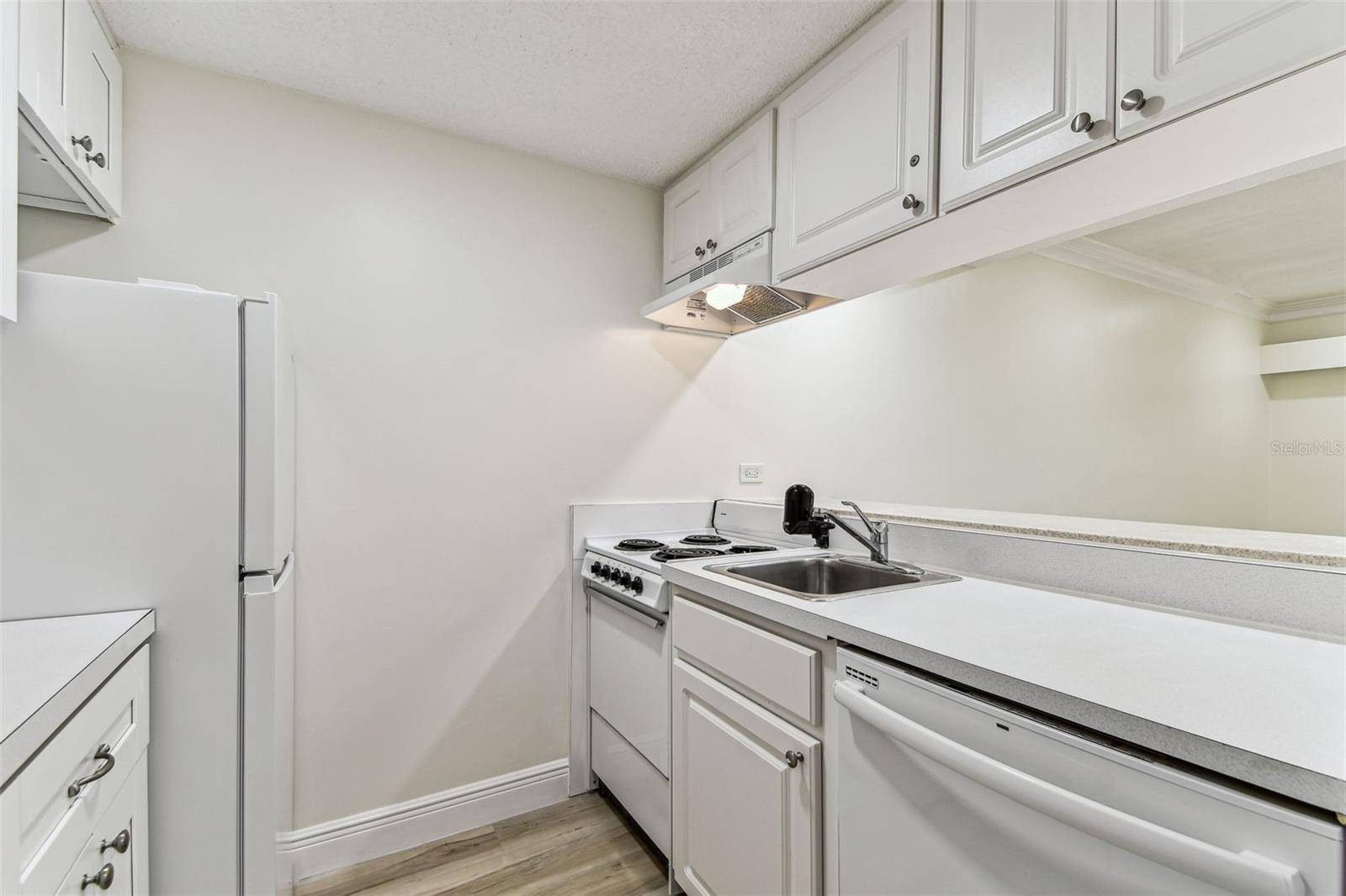 Palm Harbor, FL 34684,36750 US 19 N #20311