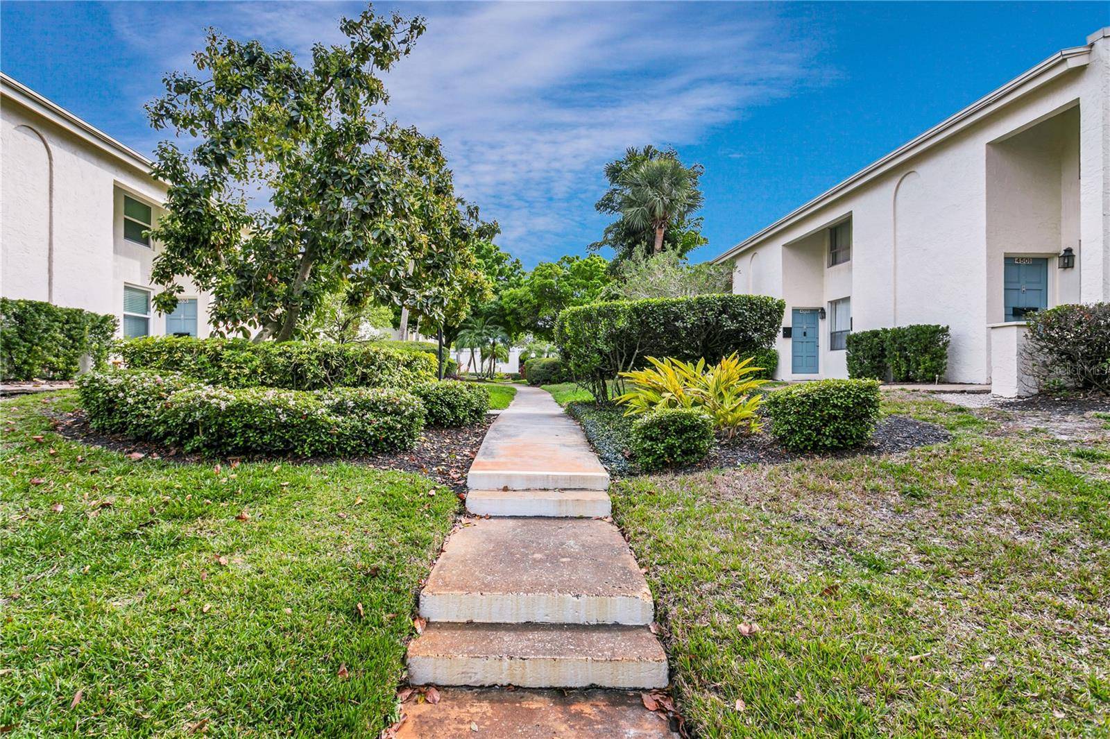 4510 LA CAPRI CT, Tampa, FL 33611