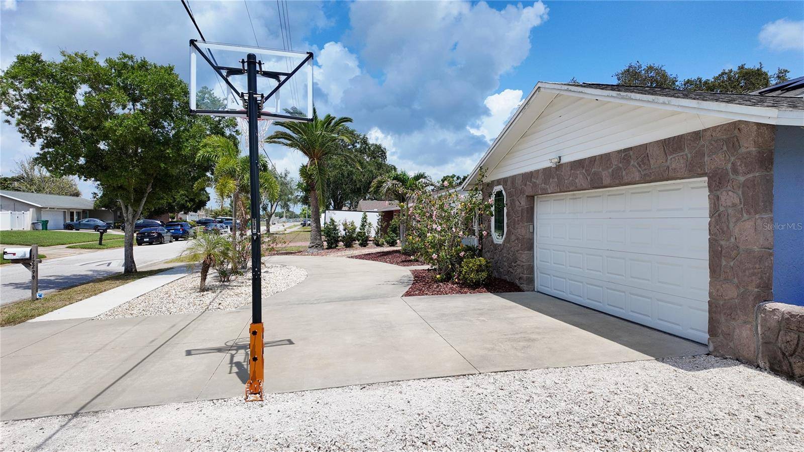 Seminole, FL 33772,Address not disclosed