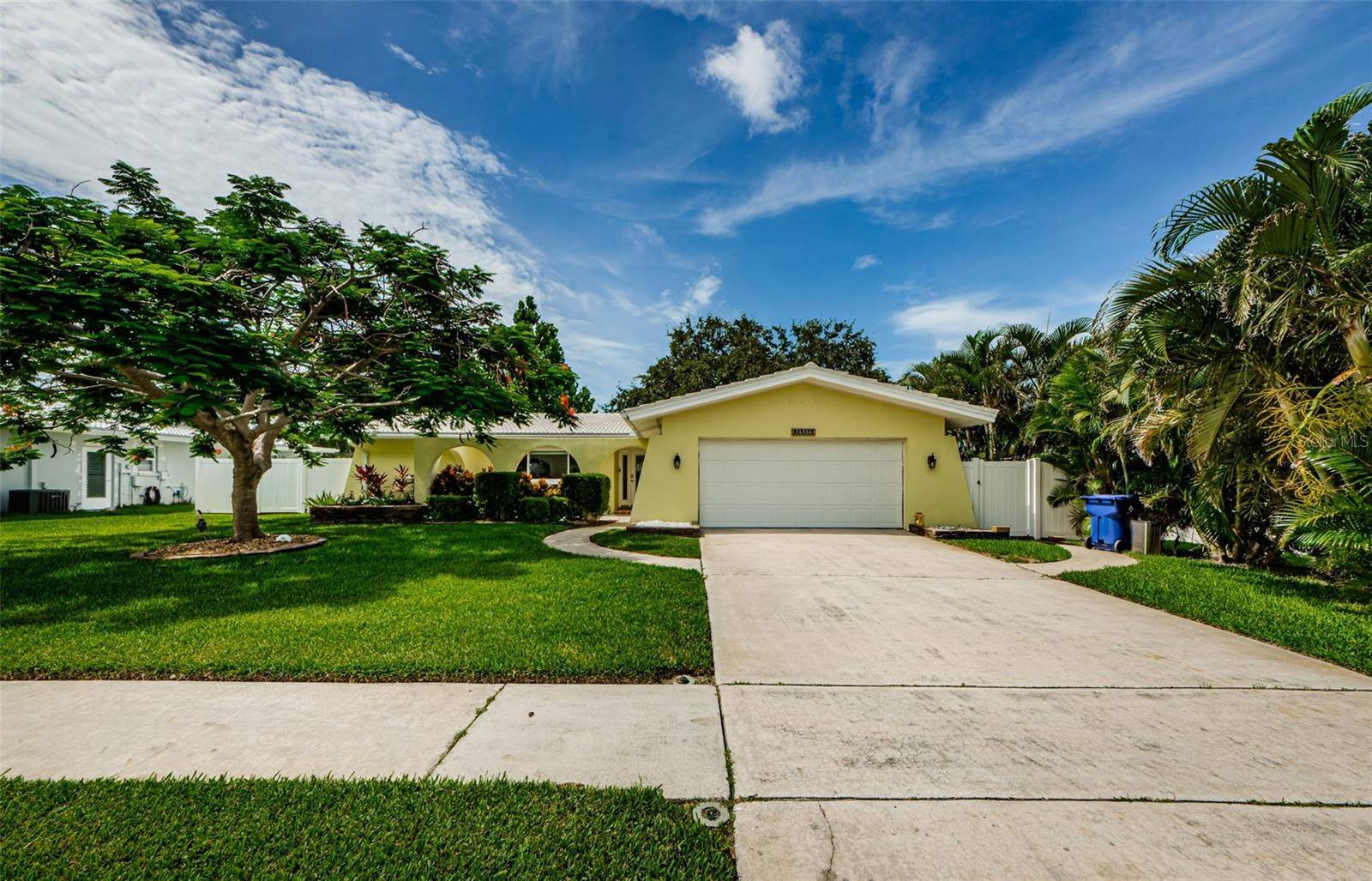 Seminole, FL 33776,14534 YACHT CLUB BLVD