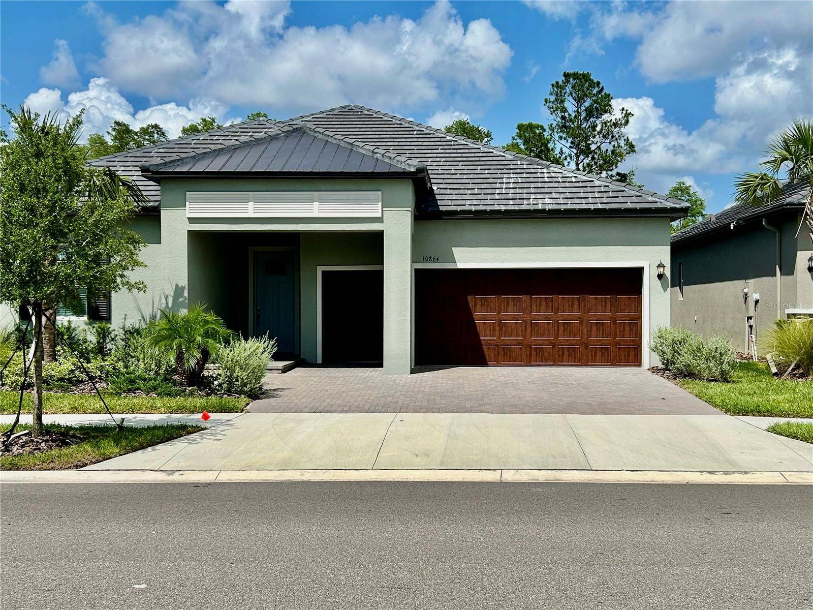 10864 BANYAN BREEZE BLVD, Land O Lakes, FL 34638