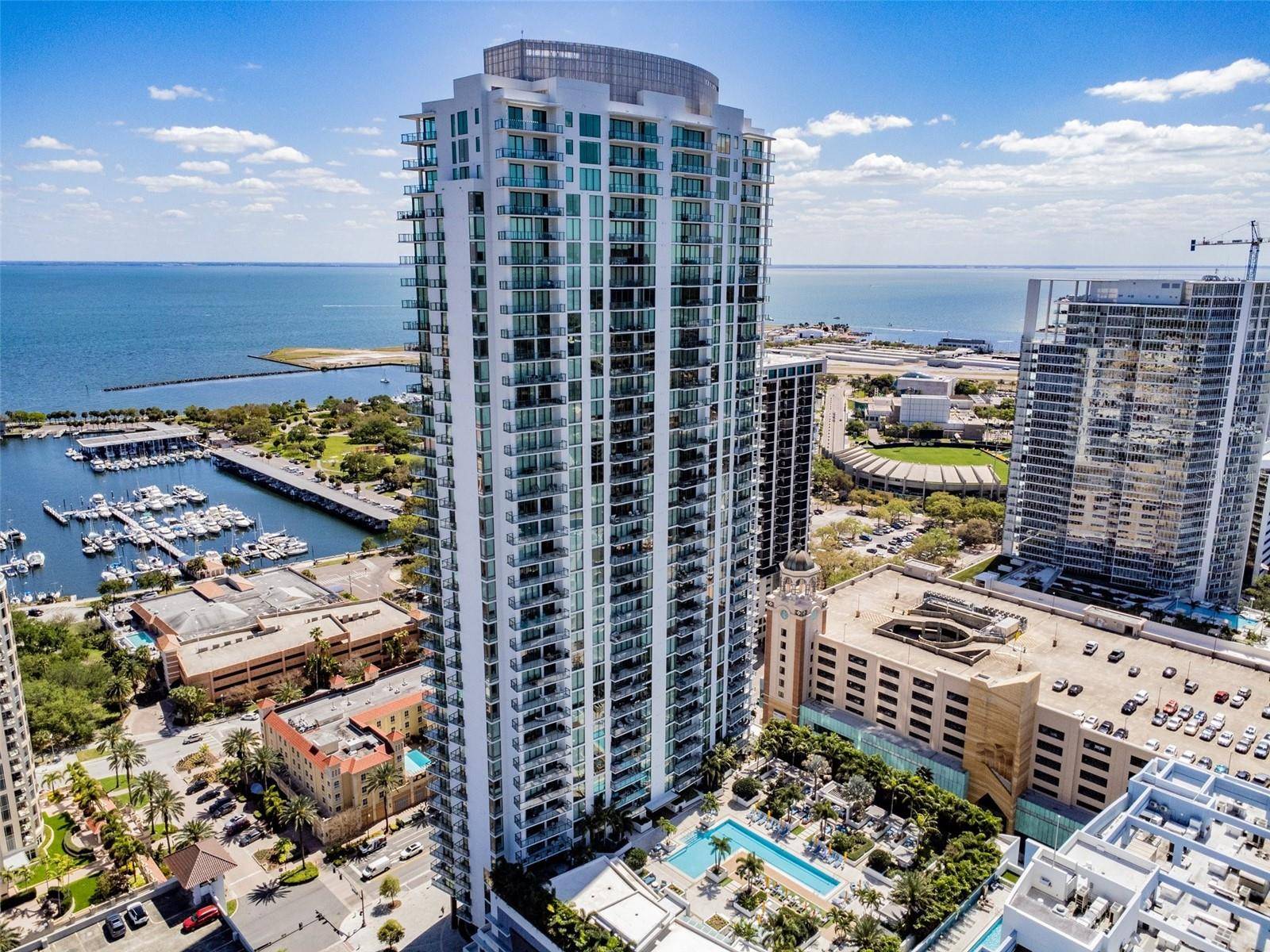 100 1ST AVE N #2304, St Petersburg, FL 33701