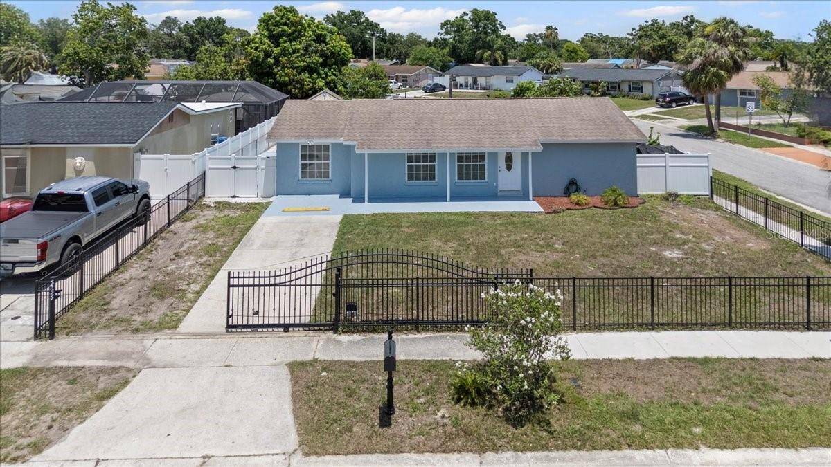 6417 WILLOW WOOD LN, Tampa, FL 33634