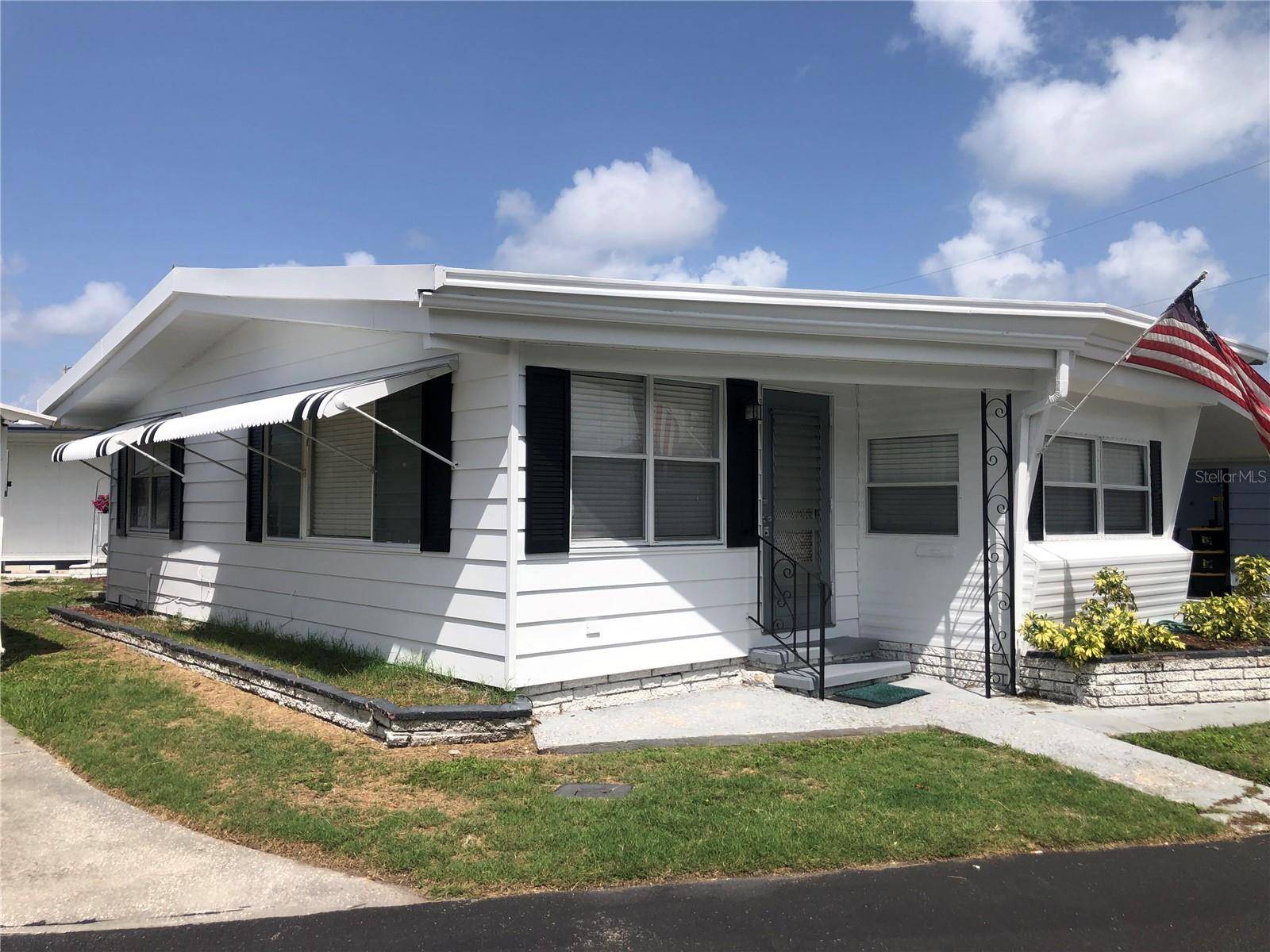 Tampa, FL 33611,4851 W GANDY BLVD #B2L10