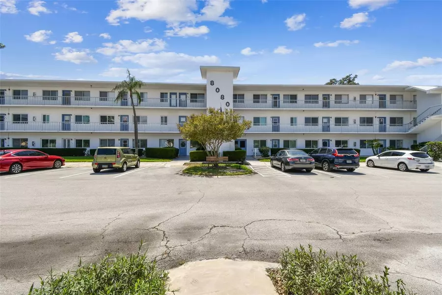 8080 112TH ST #108, Seminole, FL 33772