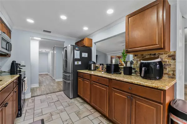 Tampa, FL 33624,5346 BLACK PINE DR