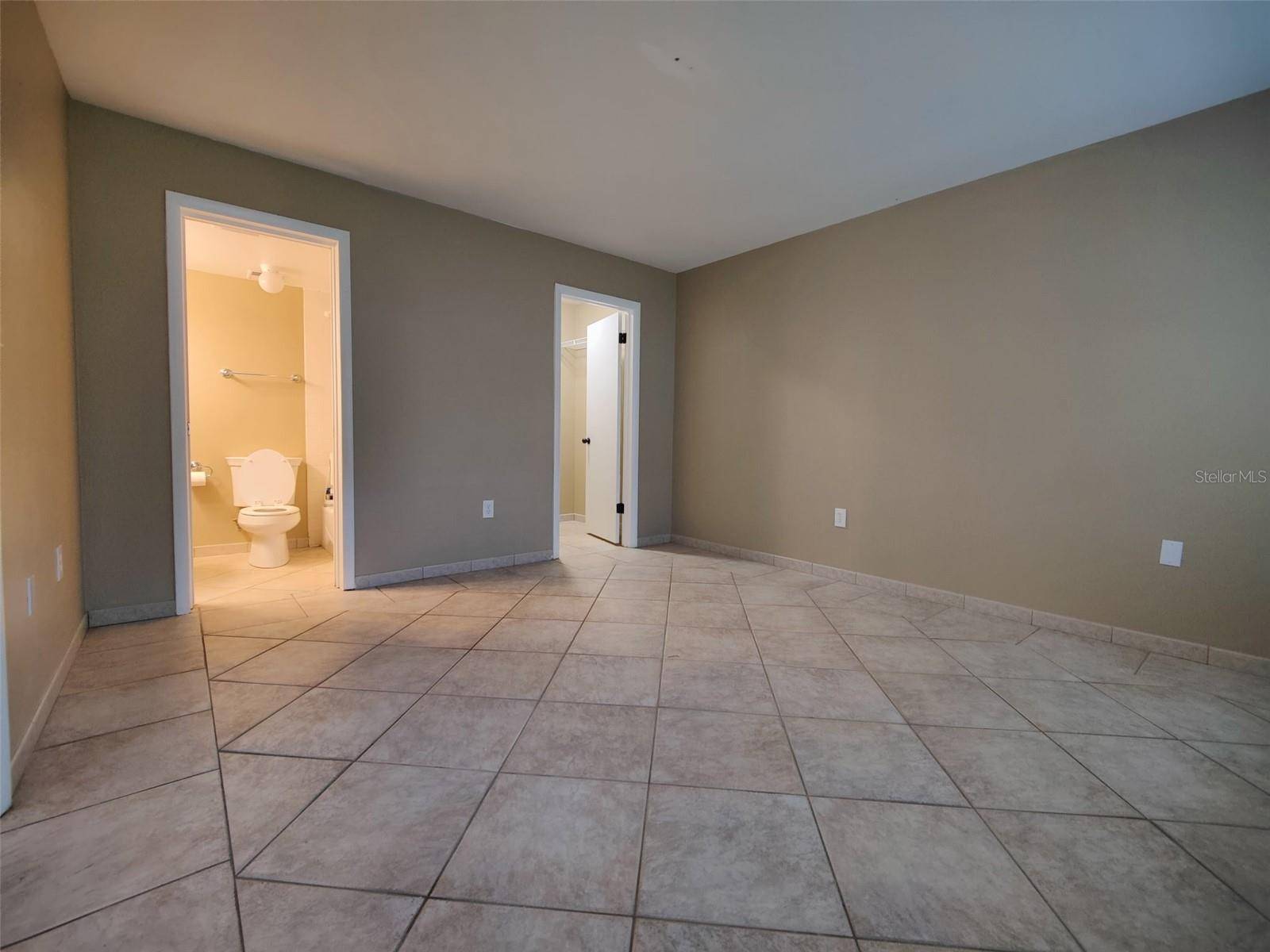 Temple Terrace, FL 33617,6214 DEWDROP WAY #621