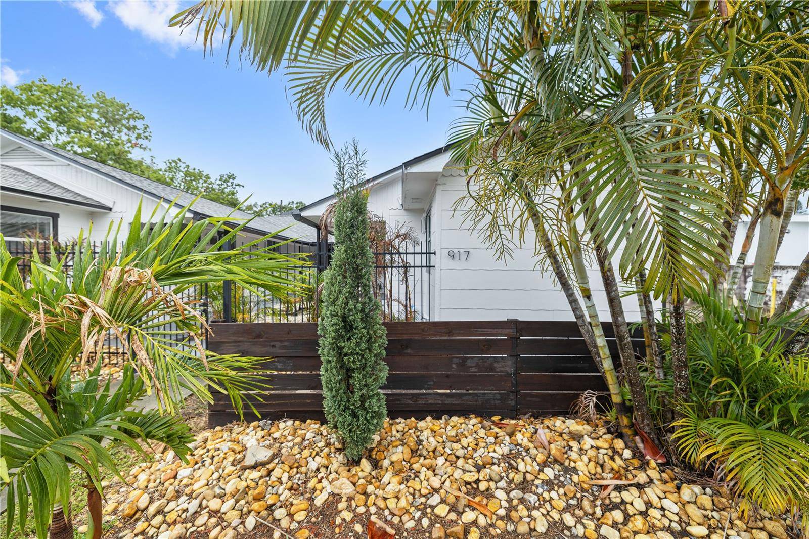 St Petersburg, FL 33704,917 30TH AVE N #4