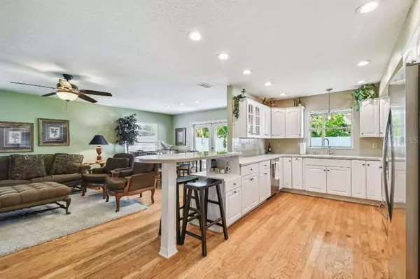 Tampa, FL 33611,3304 W HARBOR VIEW AVE