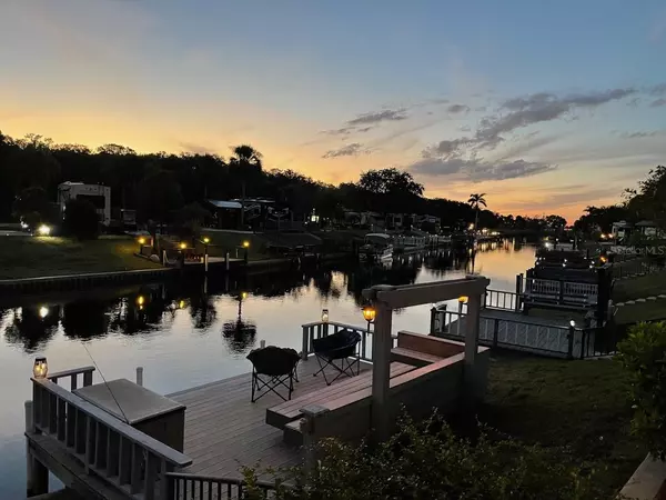 568 WATERWAY DR, River Ranch, FL 33867