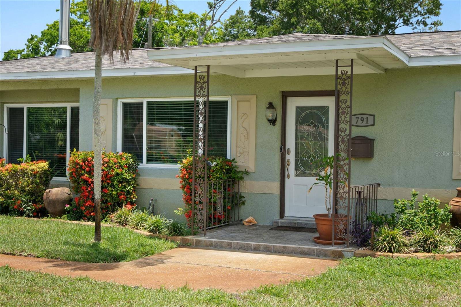 St Petersburg, FL 33705,791 66TH AVE S