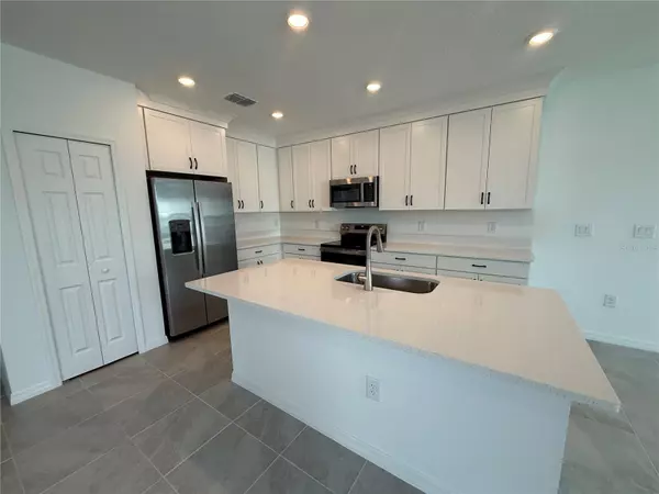 Palmetto, FL 34221,5429 TRIPOLI DR