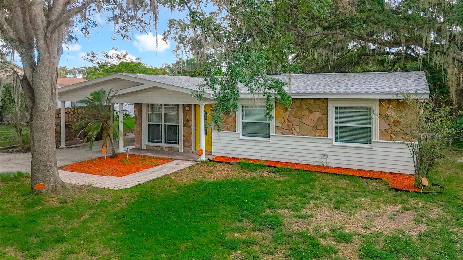 Temple Terrace, FL 33617,307 FERN CLIFF AVE