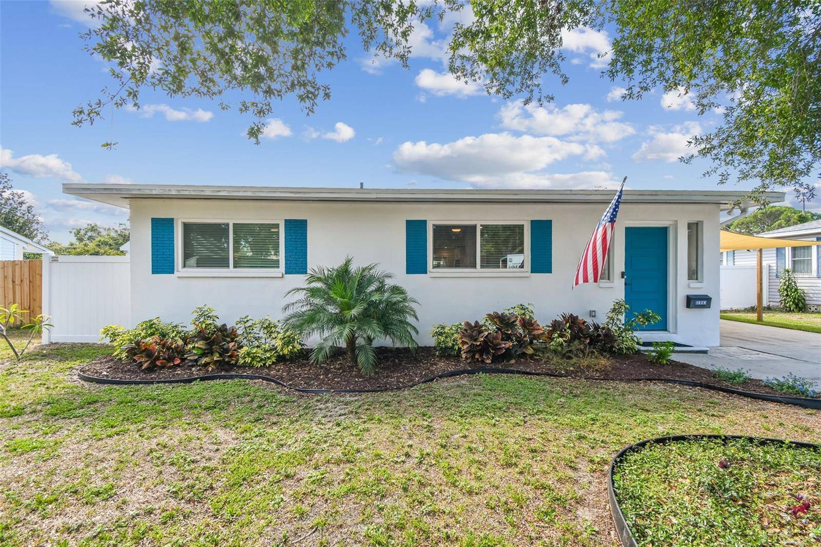 St Petersburg, FL 33710,1529 ESSEX DR N