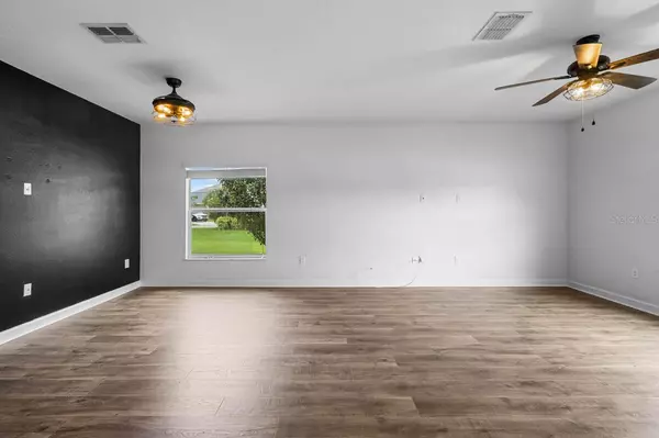 Ruskin, FL 33570,1821 HAWKS VIEW DR