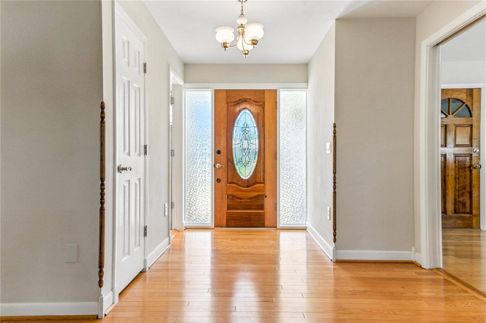 Seminole, FL 33776,13883 JAMAICA DR