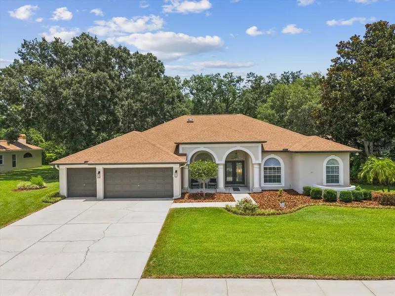 18803 MISTY SHORES LN, Lutz, FL 33548