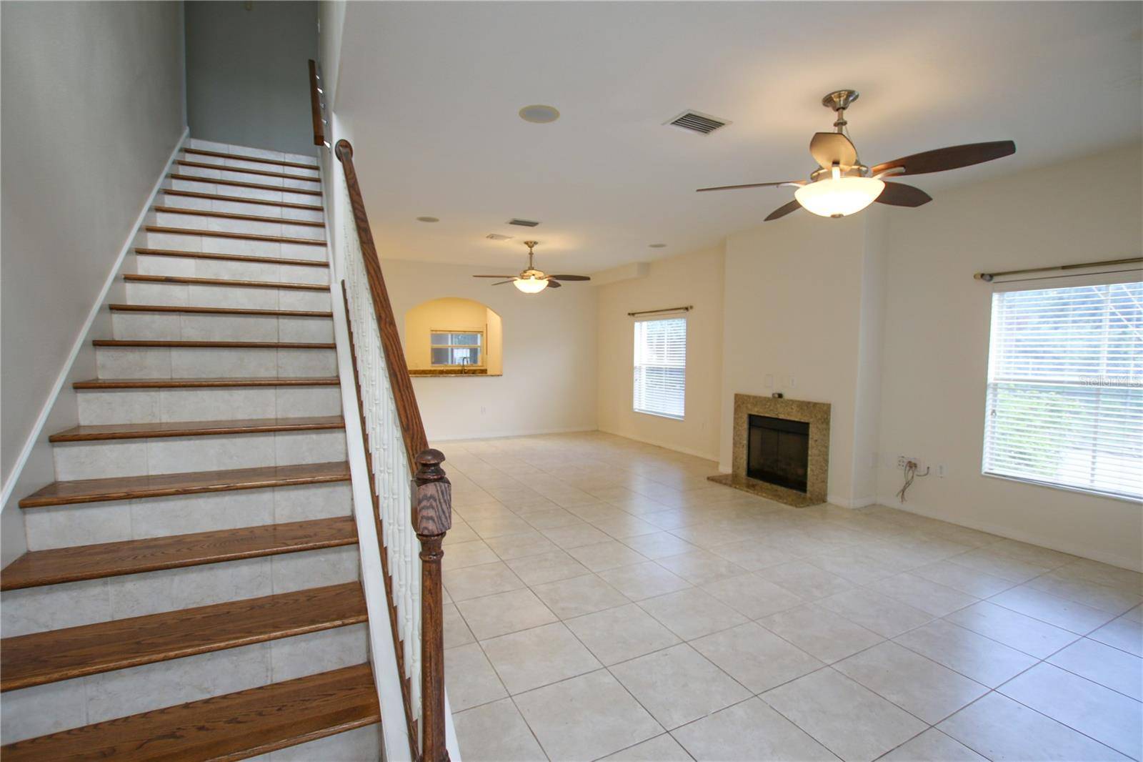 Tampa, FL 33606,1002 W LEMON ST