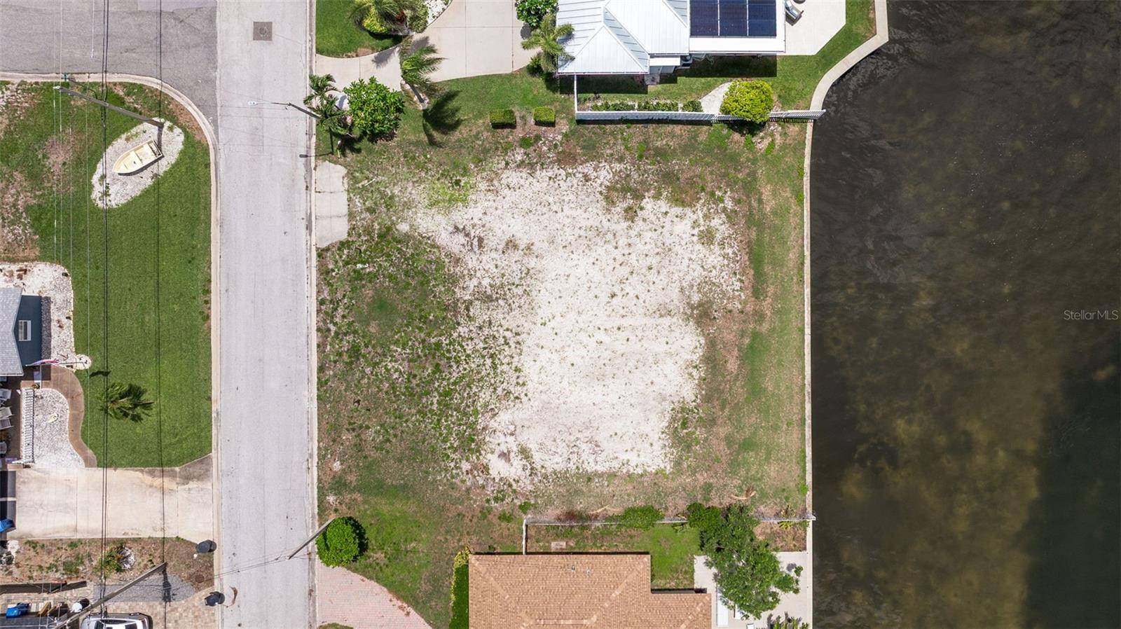 St Petersburg, FL 33705,353 22ND AVE SE