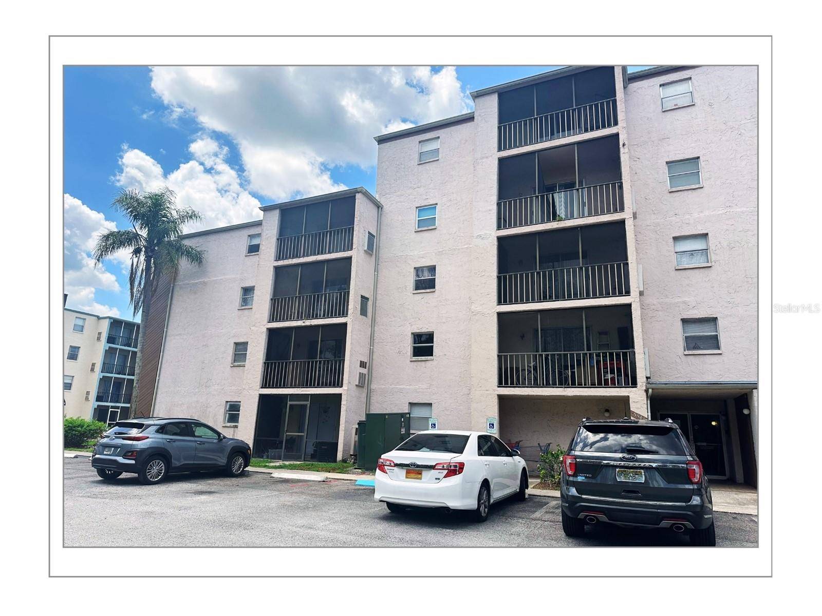 5541 BAY BLVD #204, Port Richey, FL 34668