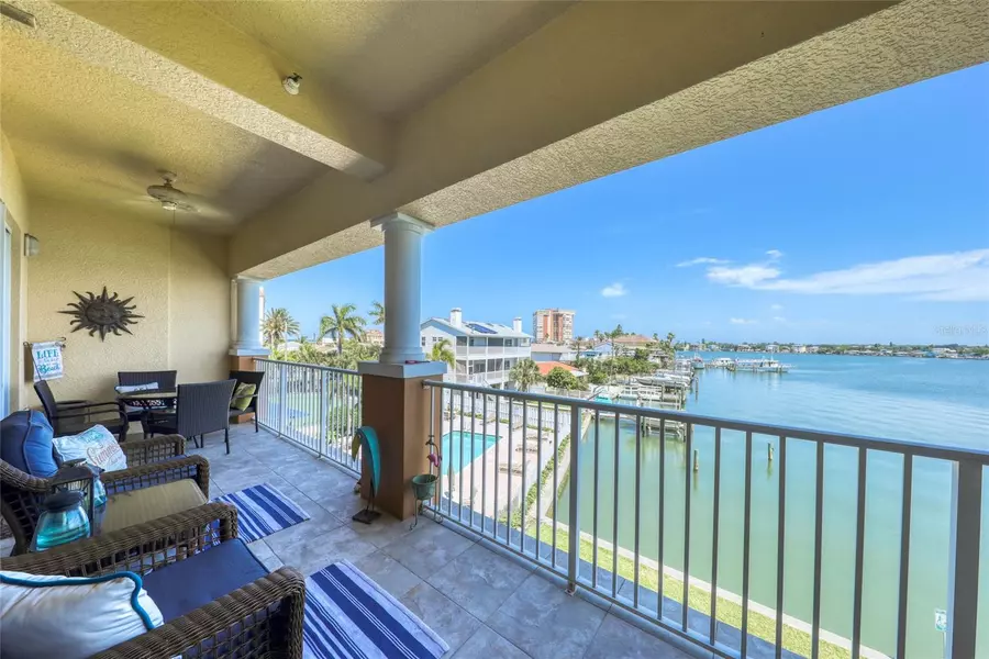 17715 GULF BLVD #303, Redington Shores, FL 33708