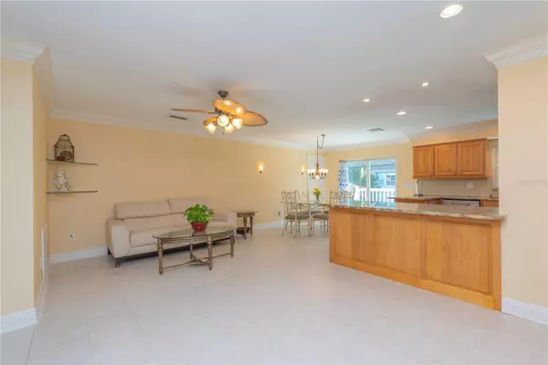 Largo, FL 33771,516 7TH ST SE