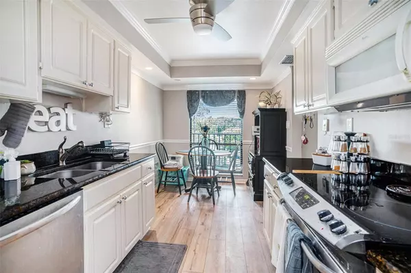 Clearwater, FL 33760,2800 COVE CAY DR #4F