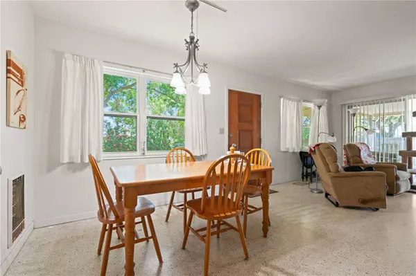 St Petersburg, FL 33709,5391 54TH ST N