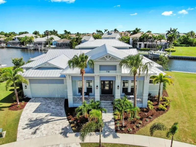 718 PINCKNEY DR, Apollo Beach, FL 33572