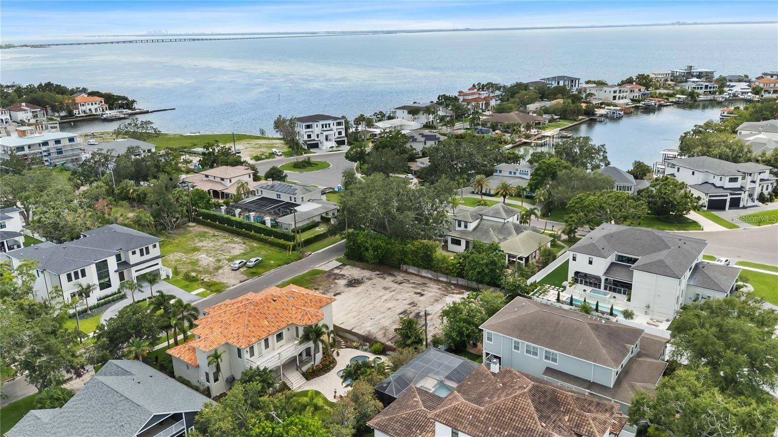 5029 W DICKENS AVE, Tampa, FL 33629