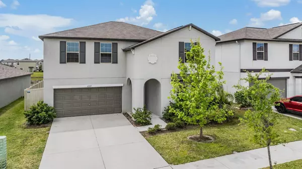 8749 PARSONS HILL BLVD, Wesley Chapel, FL 33545