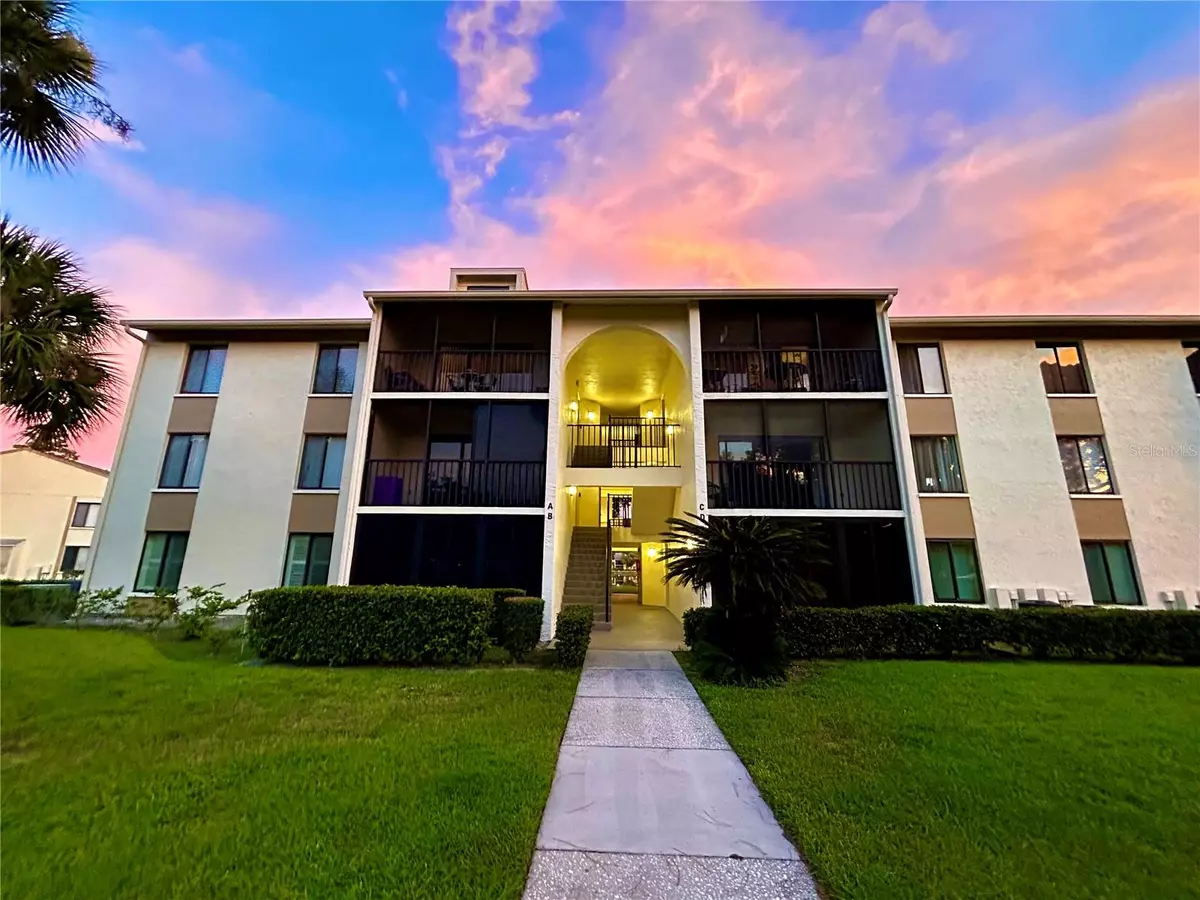 Tarpon Springs, FL 34688,1423 PINE GLEN LN #D2