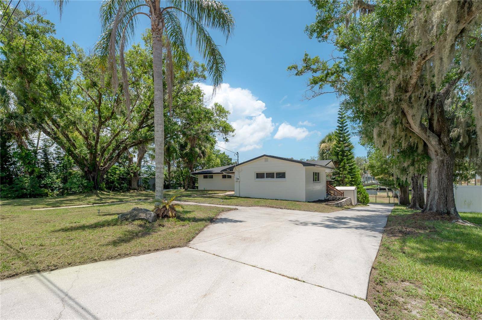 New Port Richey, FL 34653,6108 OAK RIDGE AVE